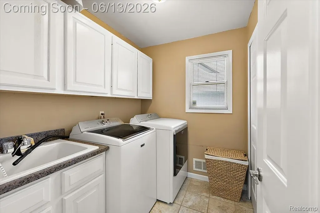 15213 Meerschaert Drive Macomb Township MI 48042