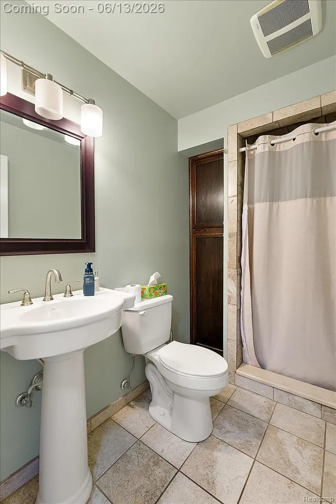 15213 Meerschaert Drive Macomb Township MI 48042