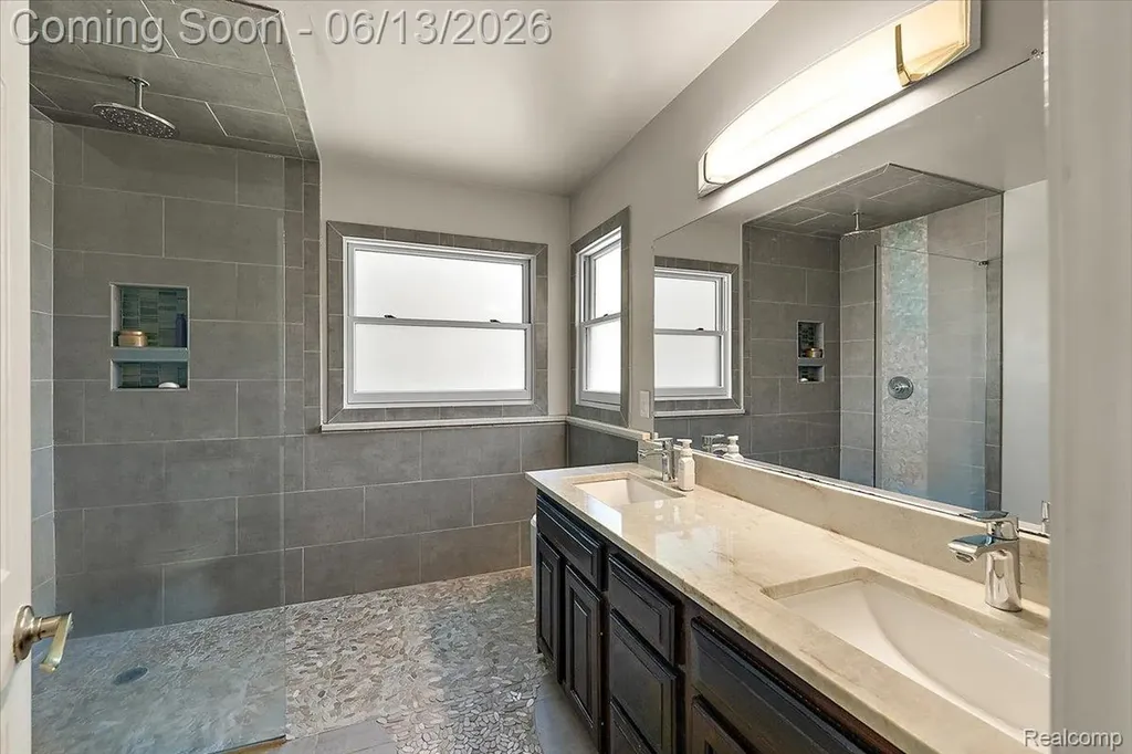 15213 Meerschaert Drive Macomb Township MI 48042