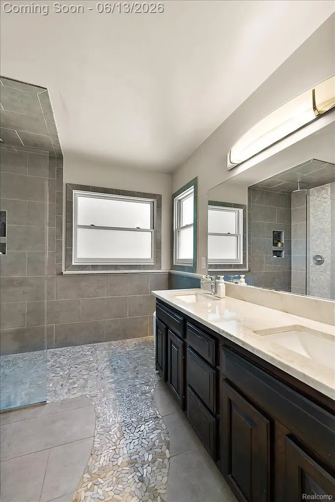 15213 Meerschaert Drive Macomb Township MI 48042