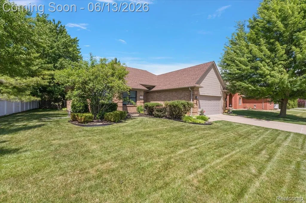 15213 Meerschaert Drive Macomb Township MI 48042