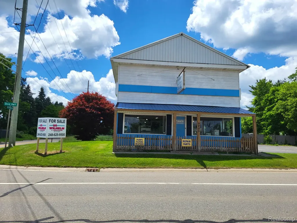 9405 Dixie Highway Springfield Charter Township MI 48348