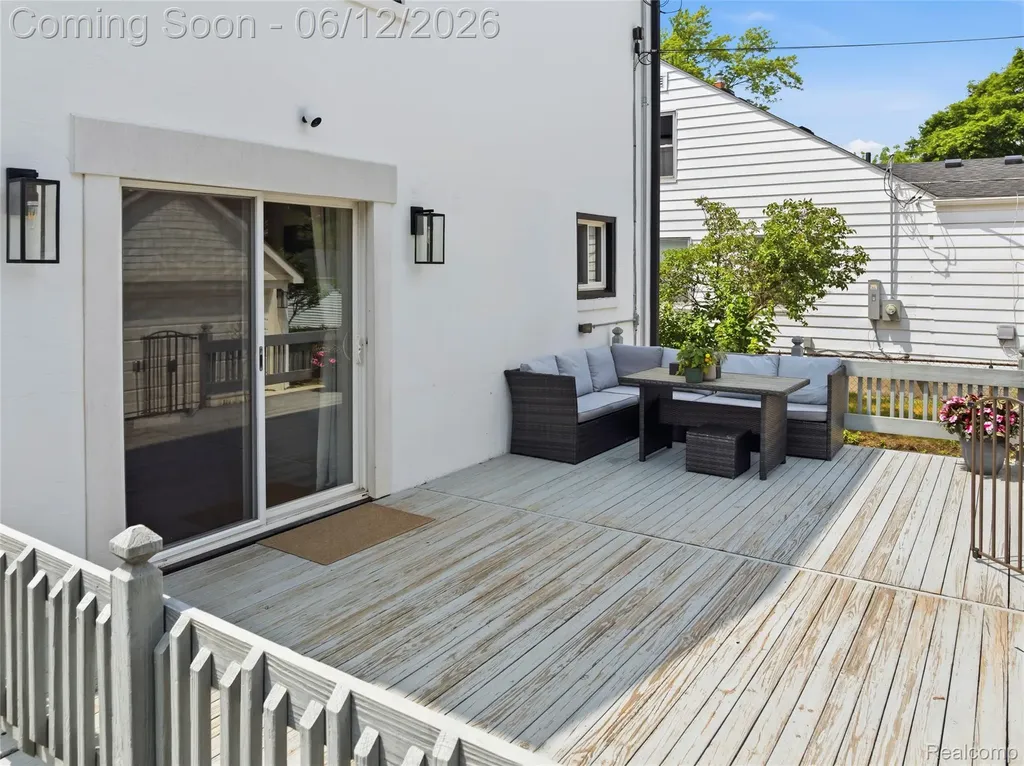1512 Ferris Royal Oak City MI 48067