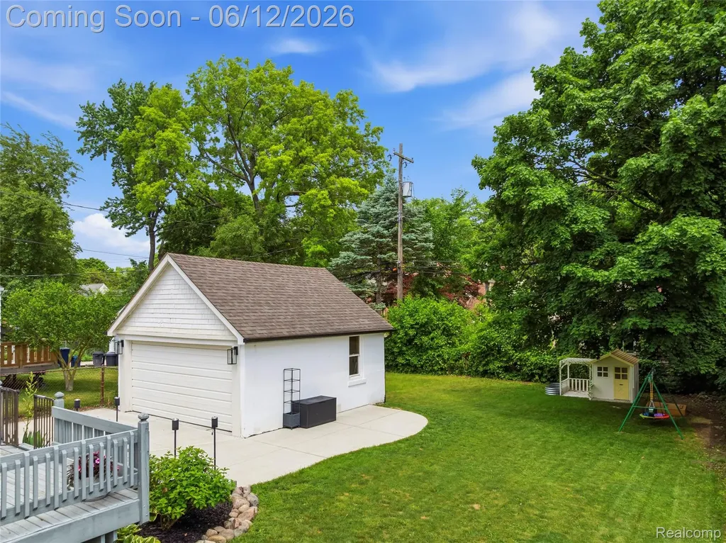 1512 Ferris Royal Oak City MI 48067