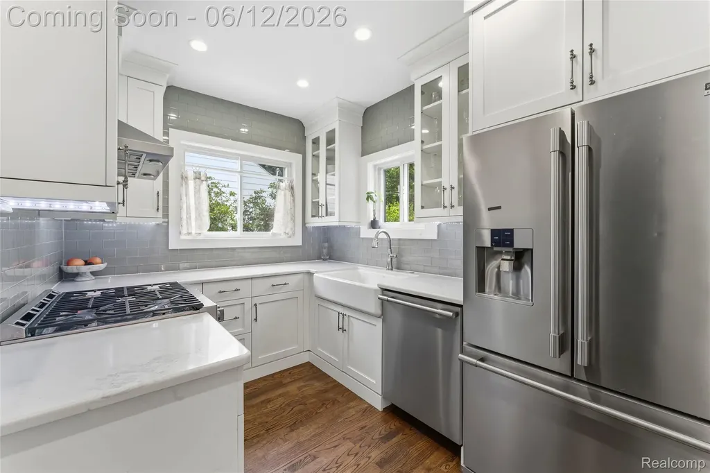 1512 Ferris Royal Oak City MI 48067