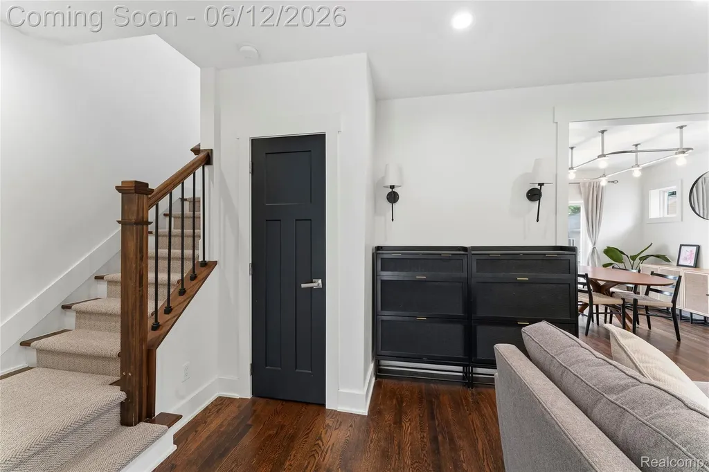 1512 Ferris Royal Oak City MI 48067