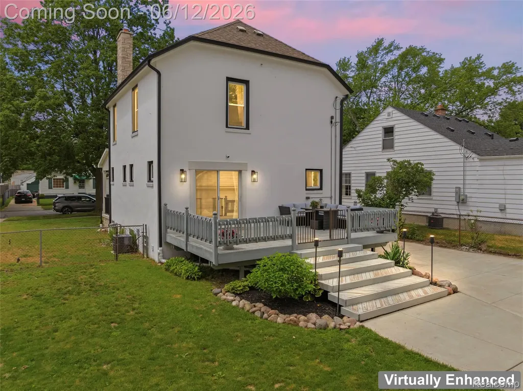 1512 Ferris Royal Oak City MI 48067