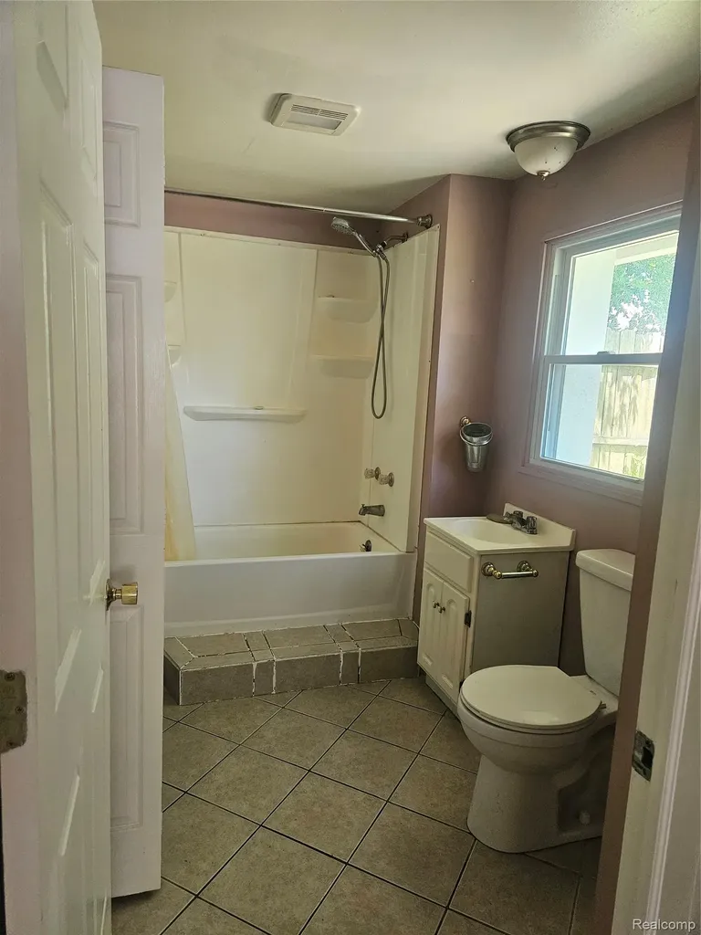 209 Park Street Gaines Township MI 48436