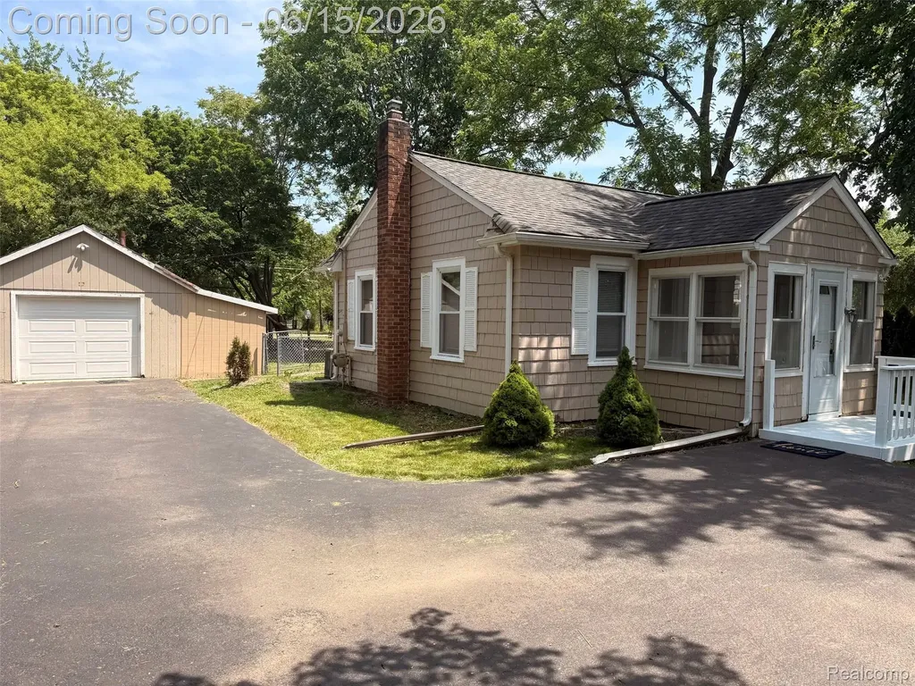 29780 Milford Road Lyon Charter Township MI 48165