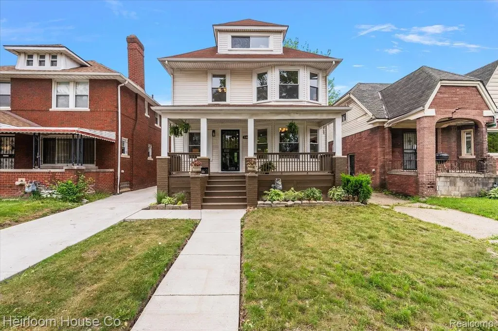 5360 Burns Street Detroit City MI 48213