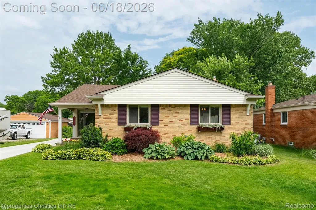 4228 Rosewold Avenue Royal Oak City MI 48073
