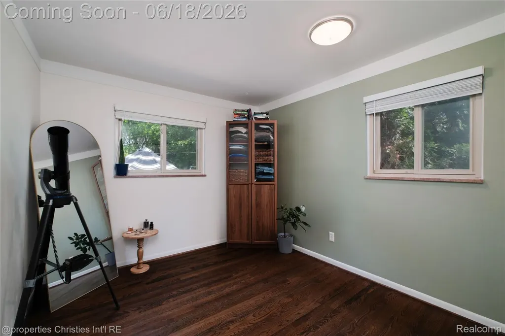 4228 Rosewold Avenue Royal Oak City MI 48073