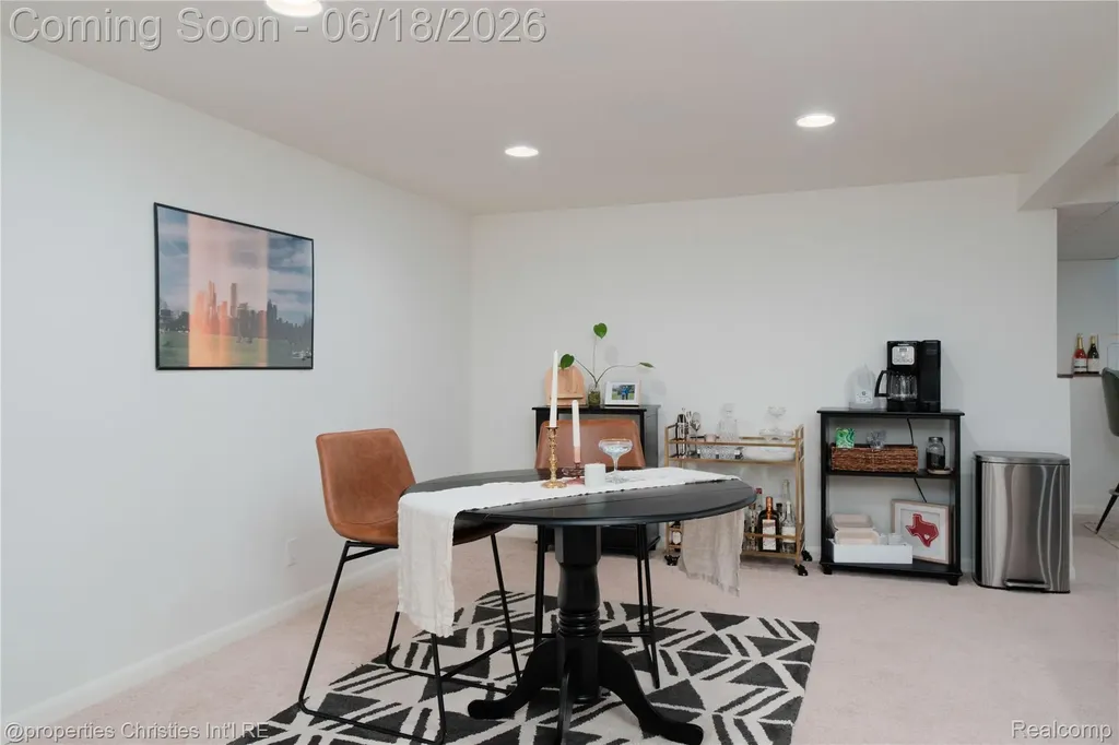 4228 Rosewold Avenue Royal Oak City MI 48073