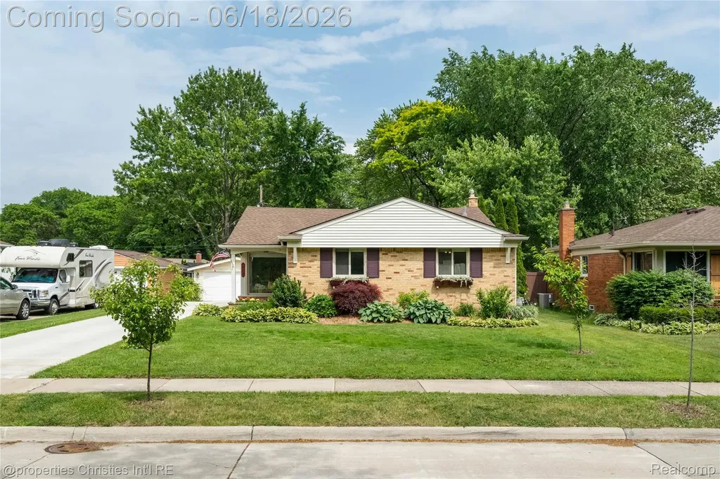 4228 Rosewold Avenue Royal Oak City MI 48073