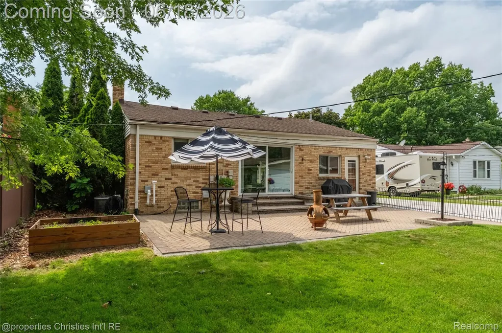 4228 Rosewold Avenue Royal Oak City MI 48073