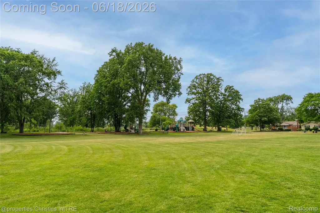 4228 Rosewold Avenue Royal Oak City MI 48073