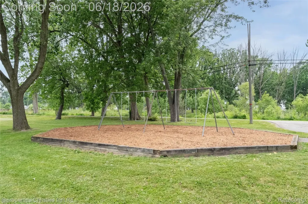 4228 Rosewold Avenue Royal Oak City MI 48073