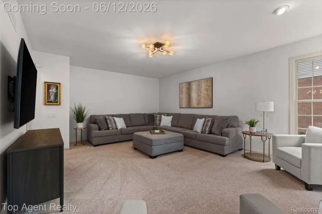 1570 Sugar Maple Way West Bloomfield Charter Township MI 48324