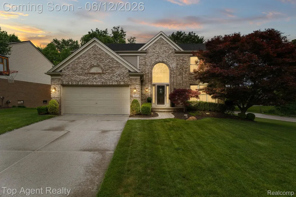 1570 Sugar Maple Way West Bloomfield Charter Township MI 48324
