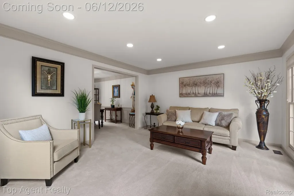 1570 Sugar Maple Way West Bloomfield Charter Township MI 48324