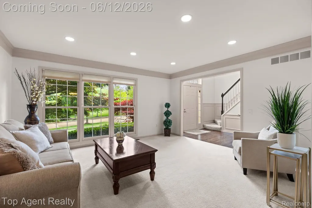 1570 Sugar Maple Way West Bloomfield Charter Township MI 48324
