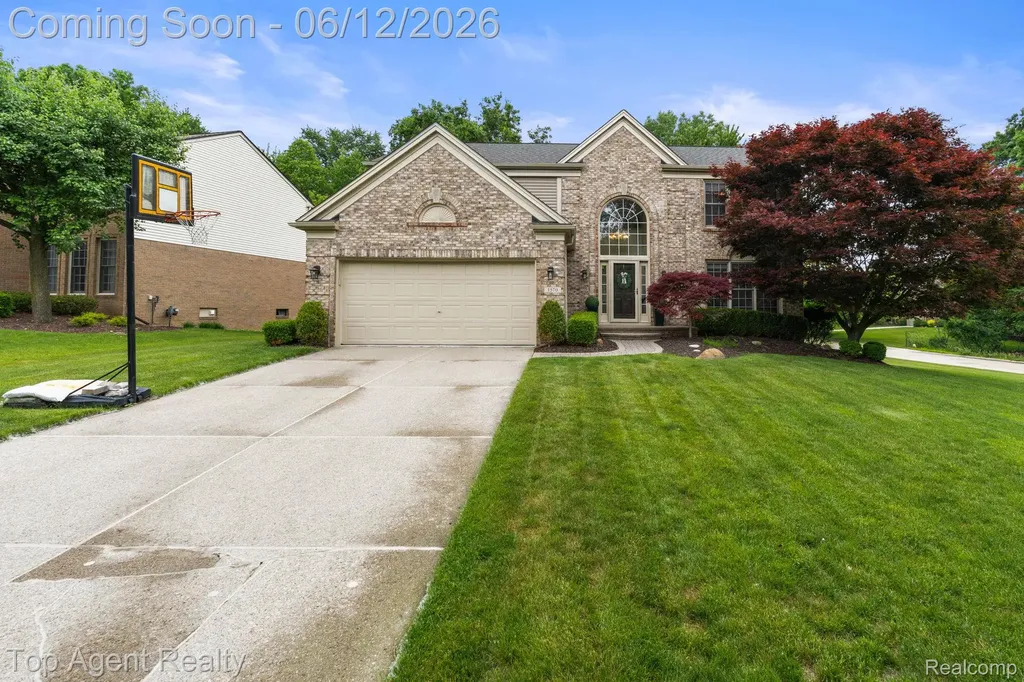 1570 Sugar Maple Way West Bloomfield Charter Township MI 48324