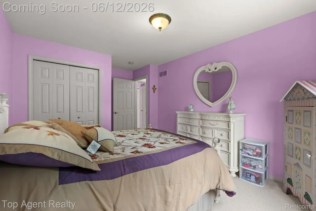 1570 Sugar Maple Way West Bloomfield Charter Township MI 48324