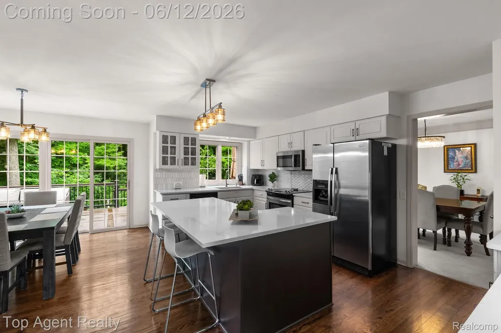 1570 Sugar Maple Way West Bloomfield Charter Township MI 48324