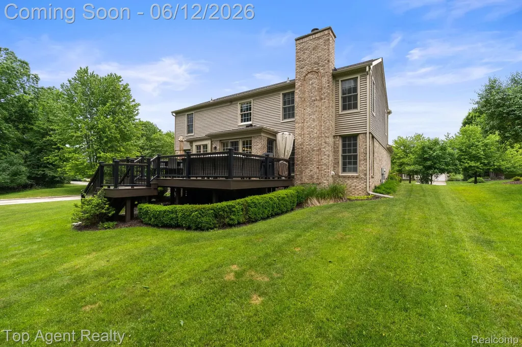 1570 Sugar Maple Way West Bloomfield Charter Township MI 48324