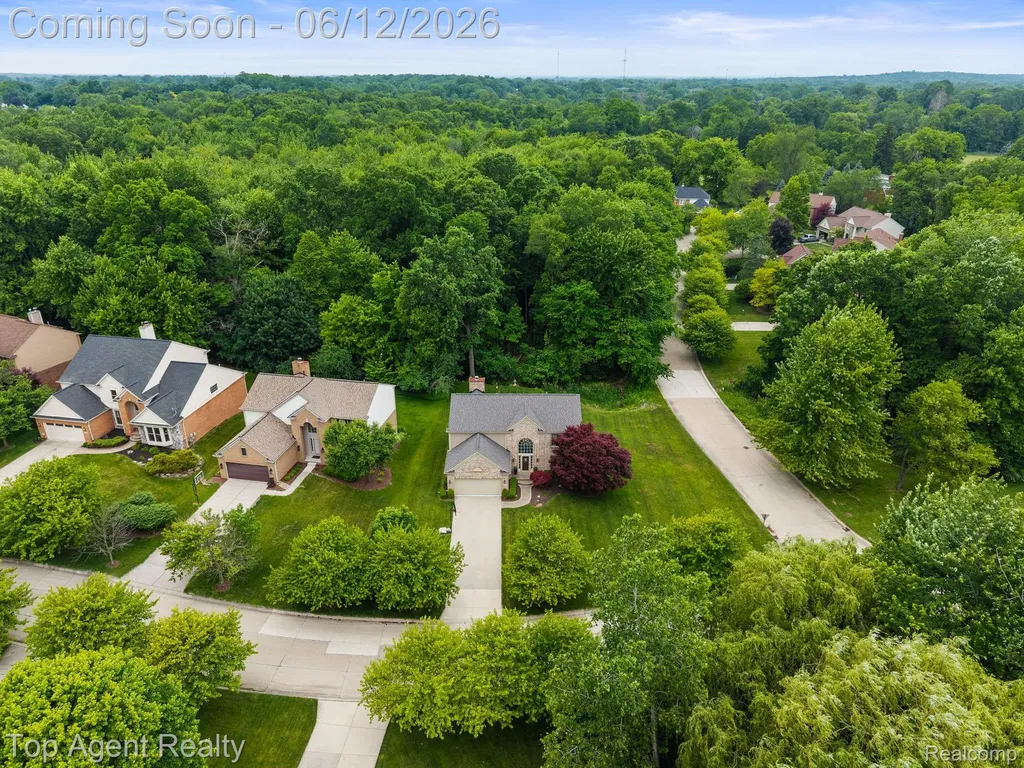 1570 Sugar Maple Way West Bloomfield Charter Township MI 48324