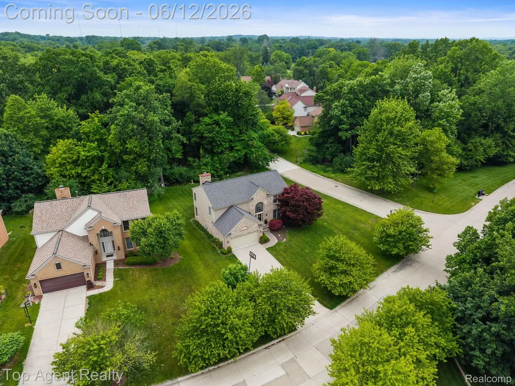 1570 Sugar Maple Way West Bloomfield Charter Township MI 48324
