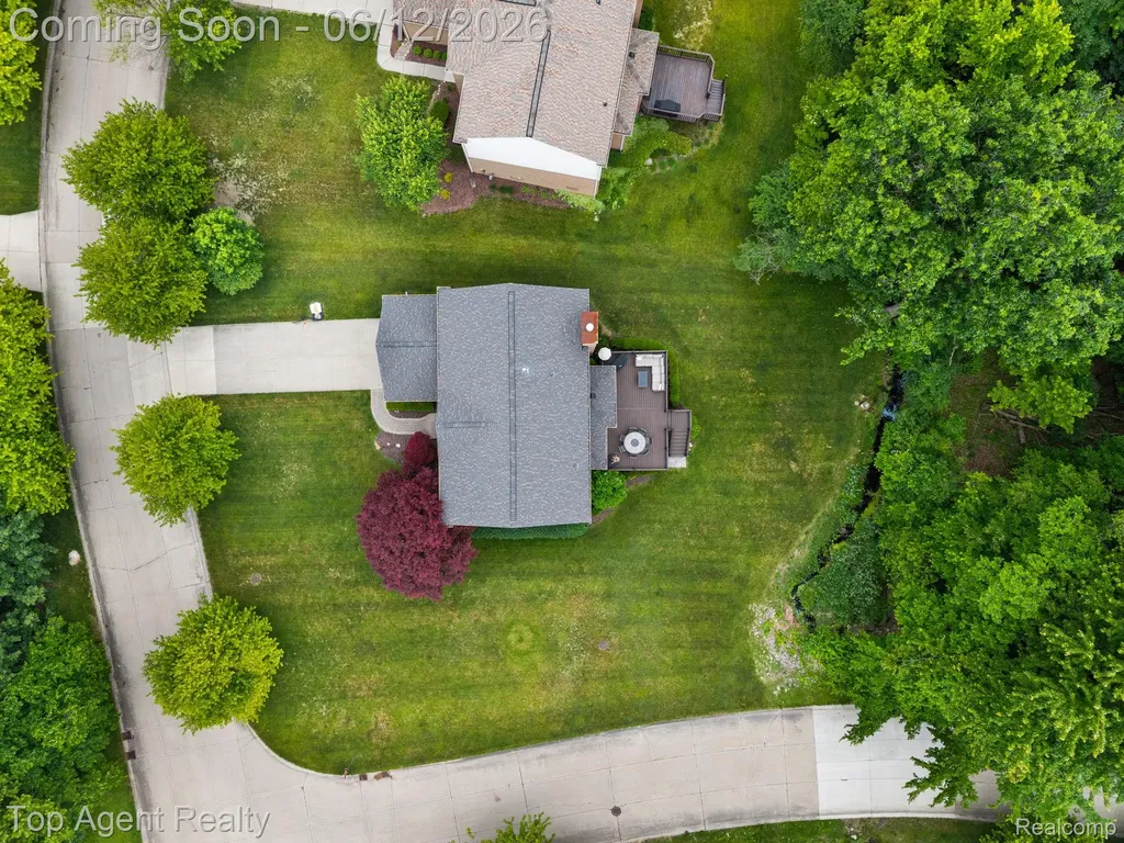 1570 Sugar Maple Way West Bloomfield Charter Township MI 48324