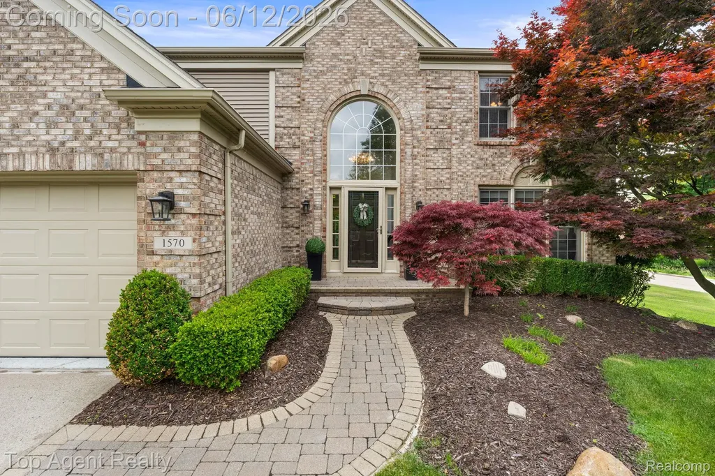 1570 Sugar Maple Way West Bloomfield Charter Township MI 48324