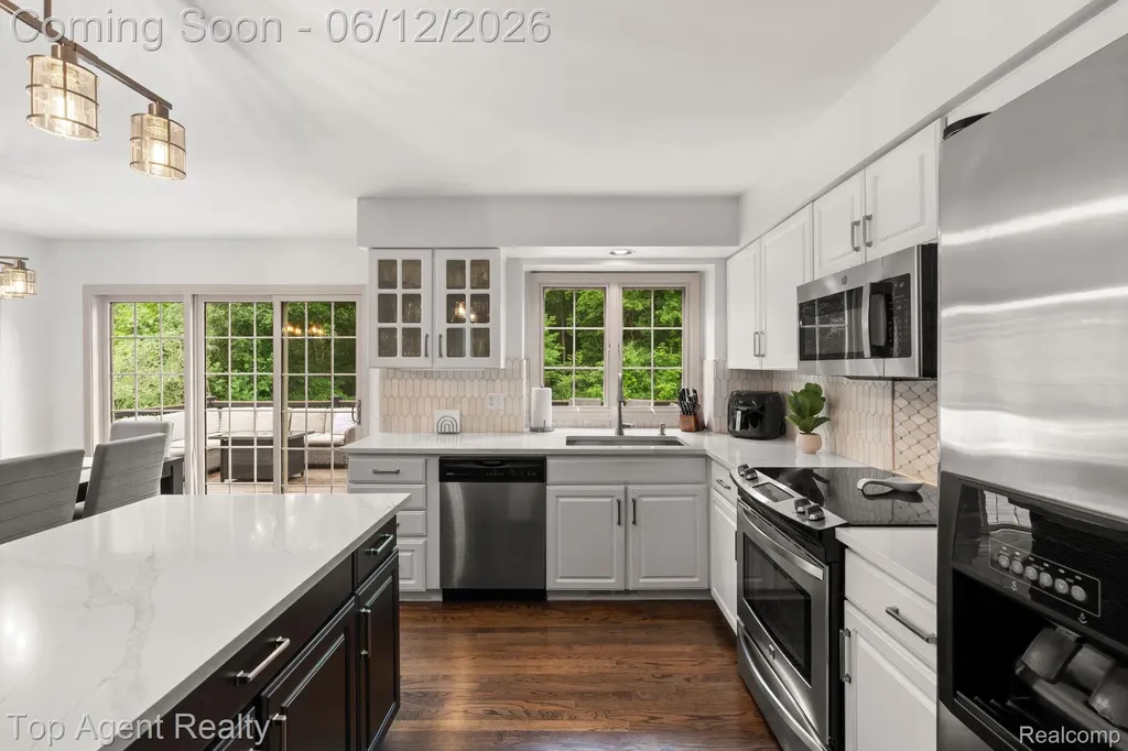 1570 Sugar Maple Way West Bloomfield Charter Township MI 48324