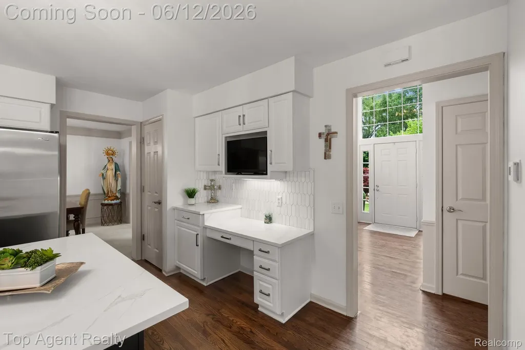1570 Sugar Maple Way West Bloomfield Charter Township MI 48324