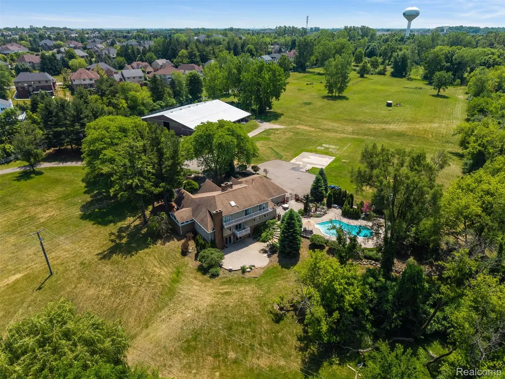 47915 6 Mile Road Northville Township MI 48168