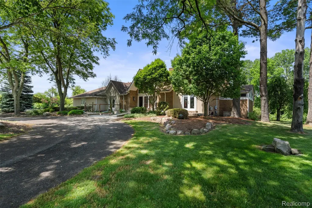47915 6 Mile Road Northville Township MI 48168