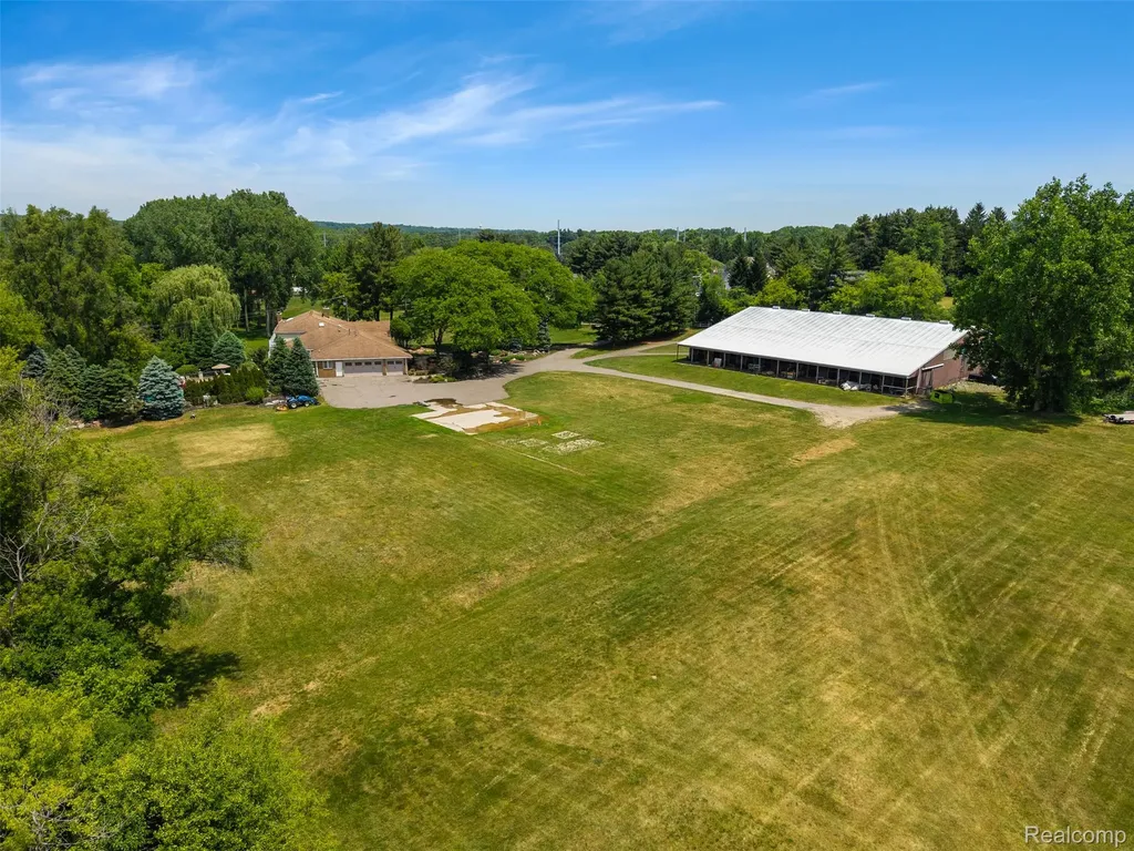 47915 6 Mile Road Northville Township MI 48168