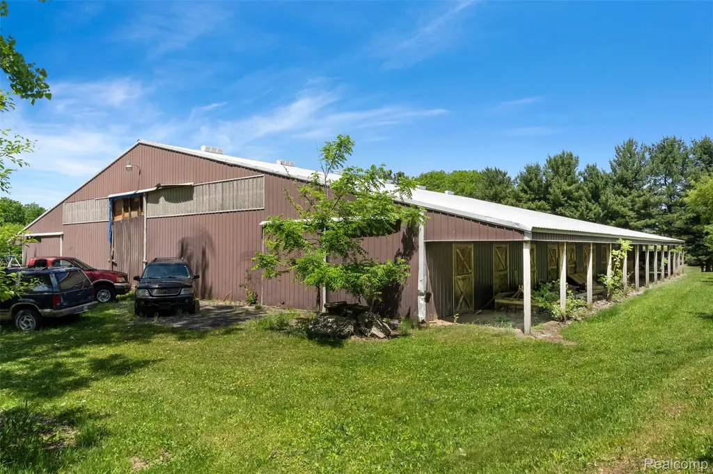 47915 6 Mile Road Northville Township MI 48168