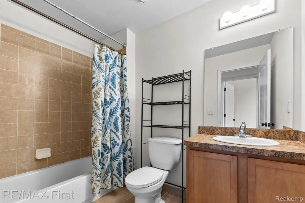 41128 Northwind Drive Canton Charter Township MI 48188