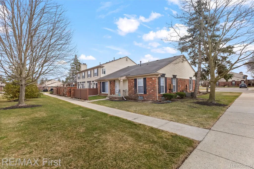 41128 Northwind Drive Canton Charter Township MI 48188