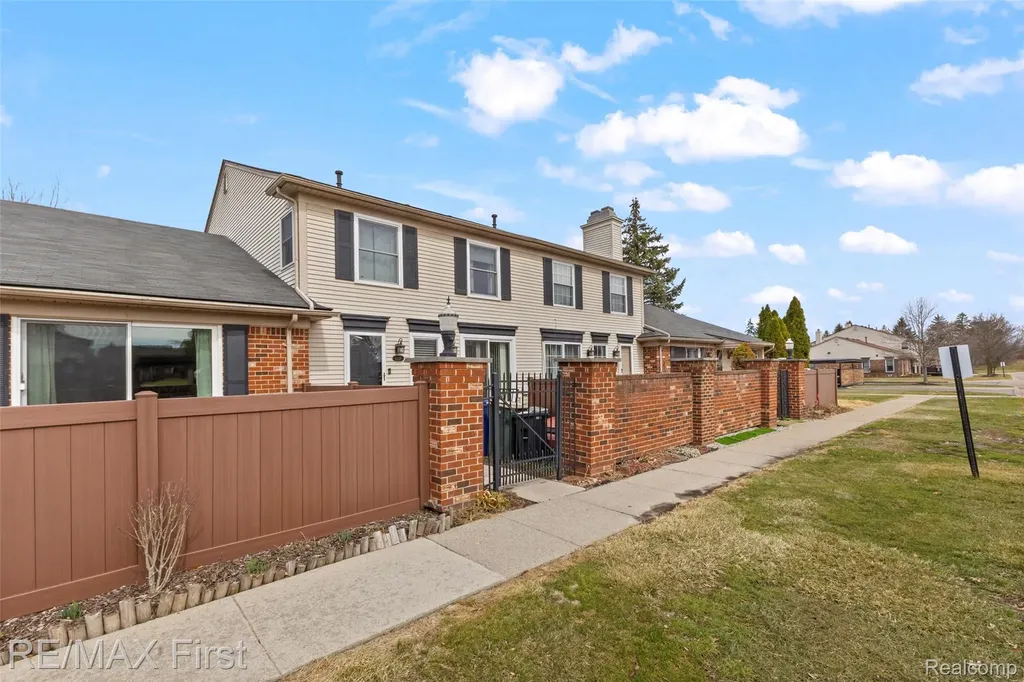 41128 Northwind Drive Canton Charter Township MI 48188