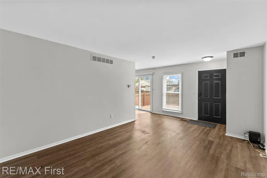 41128 Northwind Drive Canton Charter Township MI 48188