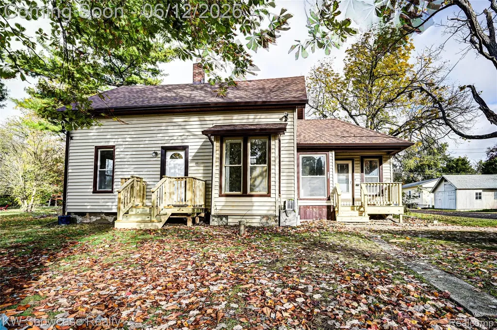 504 2nd Street Oxford Charter Township MI 48371