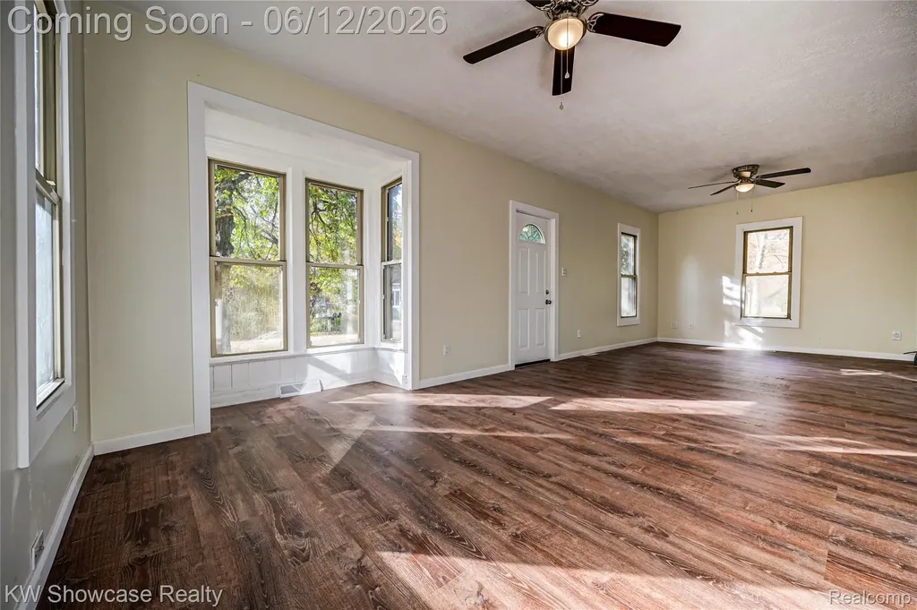 504 2nd Street Oxford Charter Township MI 48371