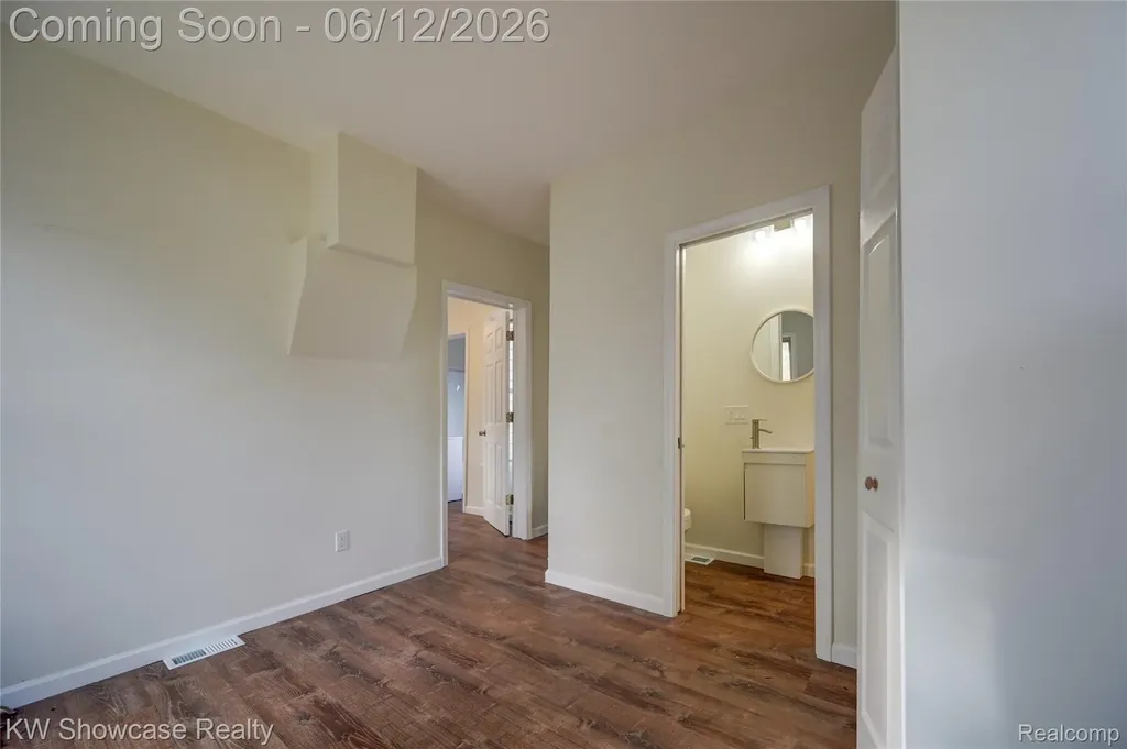 504 2nd Street Oxford Charter Township MI 48371