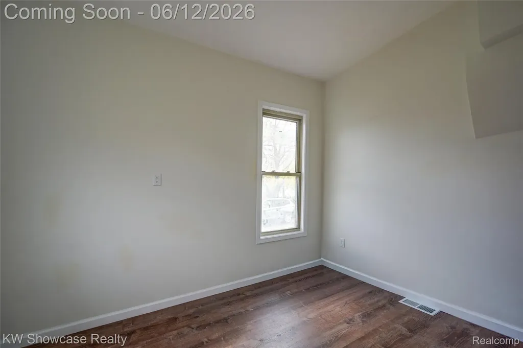 504 2nd Street Oxford Charter Township MI 48371