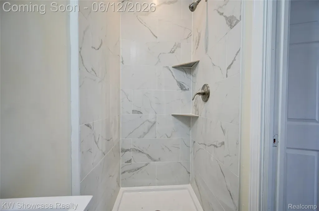 504 2nd Street Oxford Charter Township MI 48371