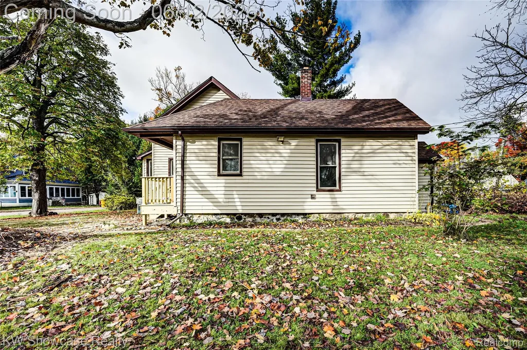 504 2nd Street Oxford Charter Township MI 48371