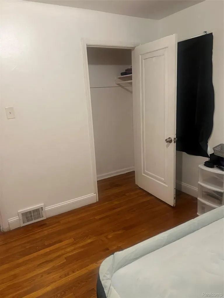 14967 Longview Street Detroit City MI 48213